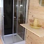 Au Bord D'un Etang *