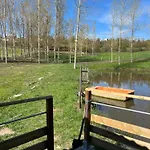 컨트리하우스 Au Bord D'un Etang *