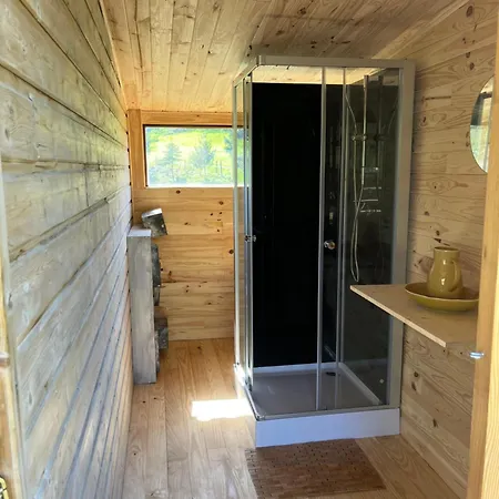 Au Bord D'un Etang Saint-Pierre-Eynac