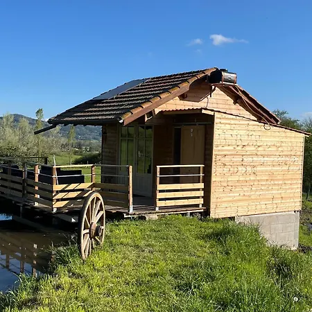 Au Bord D'un Etang Country house
