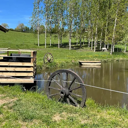 Au Bord D'un Etang Gospodarstwo wiejskie Saint-Pierre-Eynac