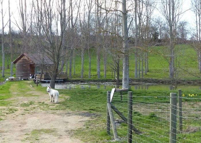 Gospodarstwo wiejskie Au Bord D'un Etang Saint-Pierre-Eynac