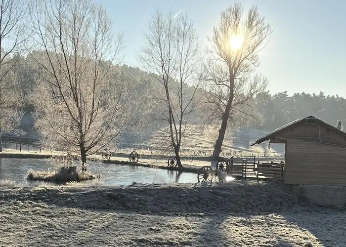 Au Bord D'un Etang Gospodarstwo wiejskie